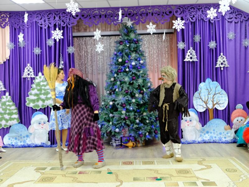Мы любим праздник Новый год!