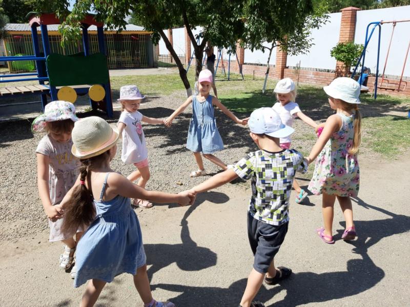 Лето- это маленькая жизнь